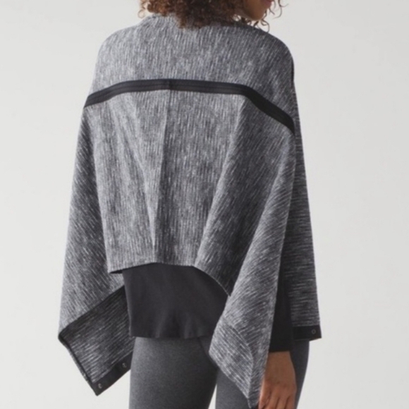 Lululemon Vinyasa Wrap Running Jacquard Blue Denim Scarf - Picture 4 of 10